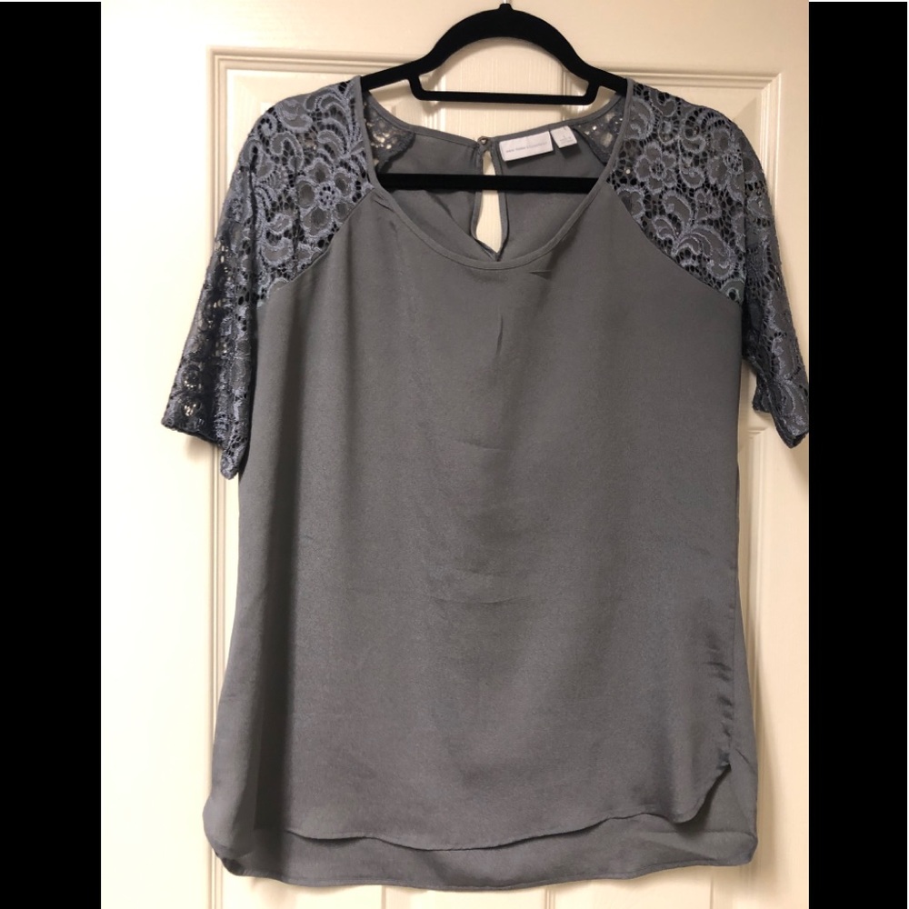 Dress Top with lace shoulders